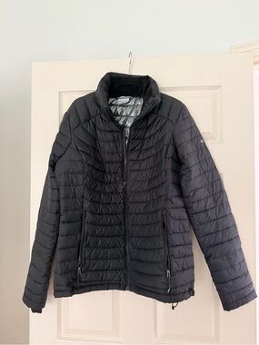 Columbia Black Quilted Puffer Jacket - Women's